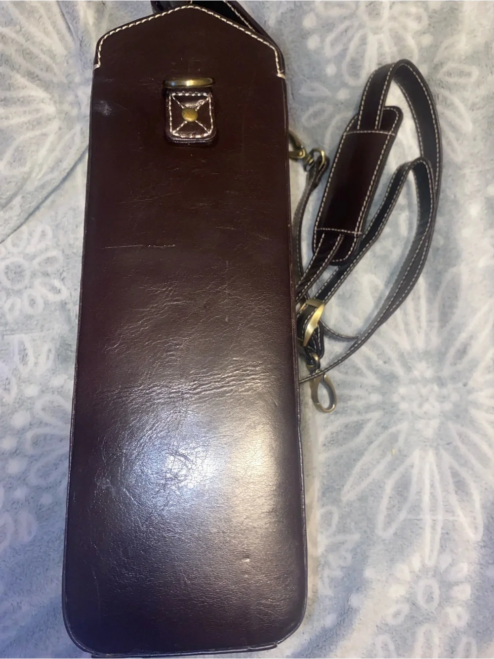 Red Envelope Dark Brown Leather Double Wine Carrier with Detachable Strap